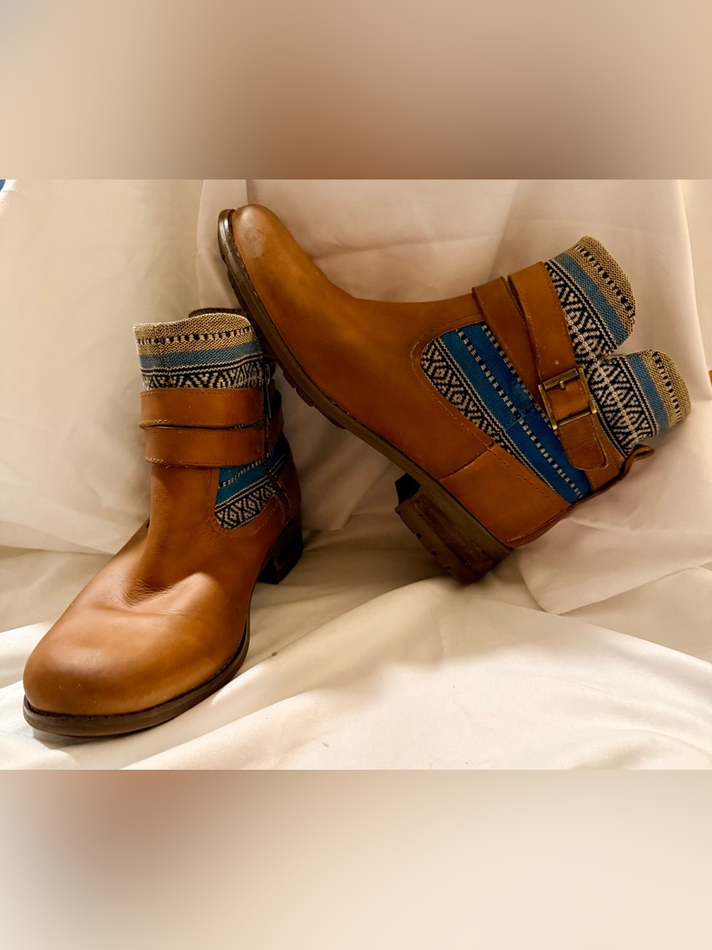 CAT Bethany Boots Womens 7.5 Wide Brown Leather Tribal Boho Ankle Boot P308581